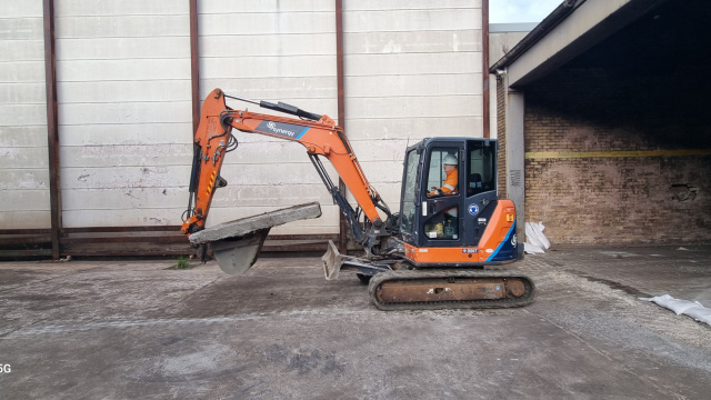 Alex Breslin Balancing act